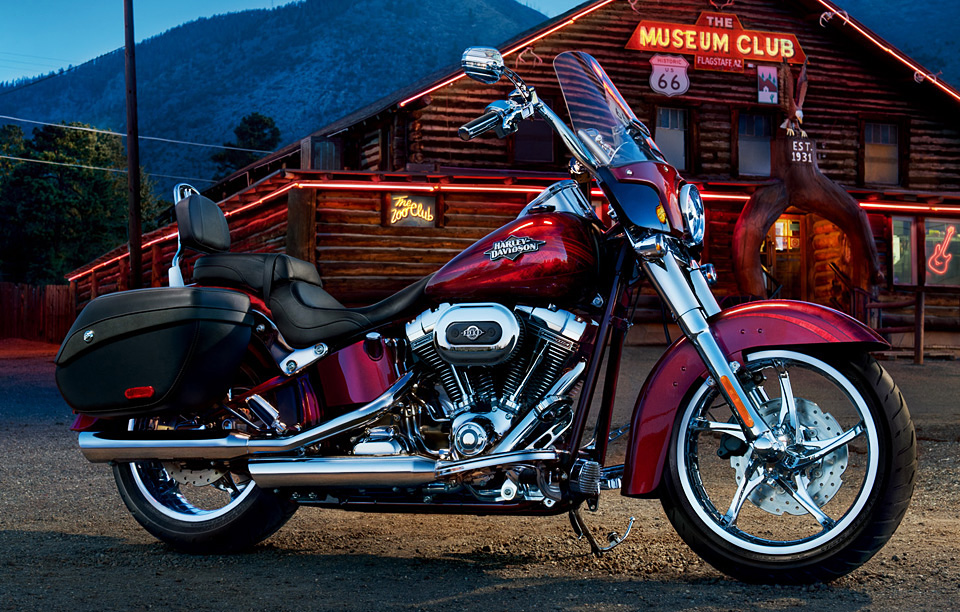 CVO™ SOFTAIL® CONVERTIBLE/CVO ソフテイル コンバーチブル | ハーレー