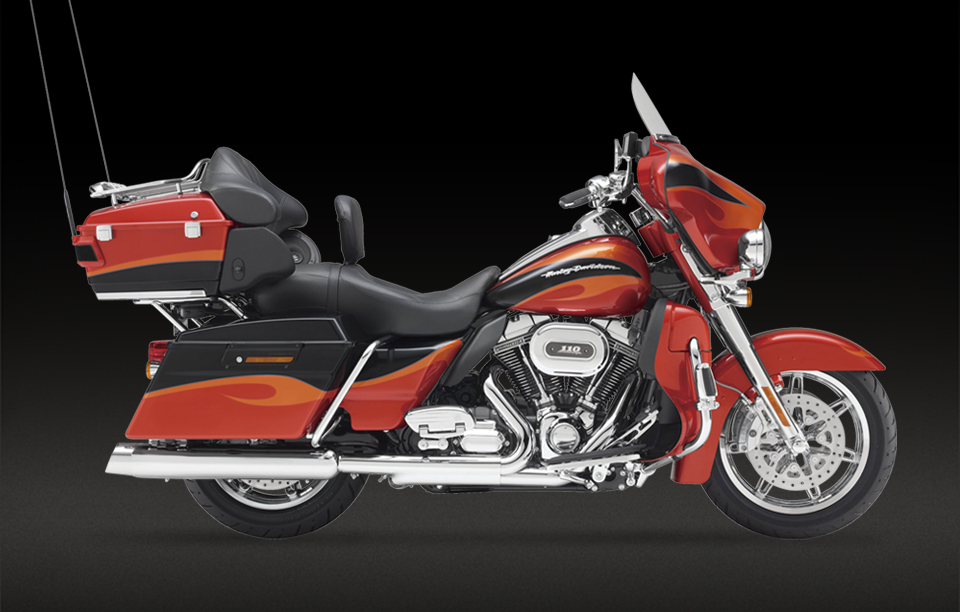 CVO™ ULTRA CLASSIC® ELECTRA GLIDE® /CVO ウルトラ クラシック エレクトラグライド | ハーレーダビッドソンジャパン  | Harley-Davidson Japan