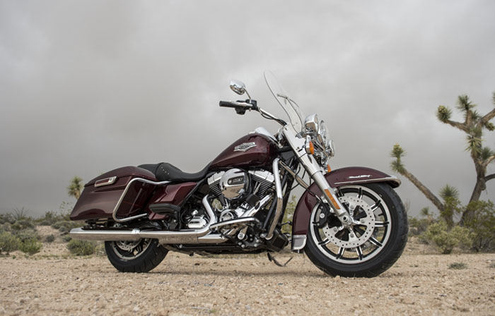ROAD KING® CLASSIC/ロードキング クラシック | ハーレー