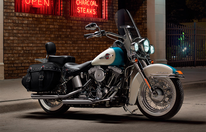 HERITAGE SOFTAIL™ CLASSIC/ヘリテイジ ソフテイル クラシック | ハーレーダビッドソンジャパン | Harley-Davidson  Japan